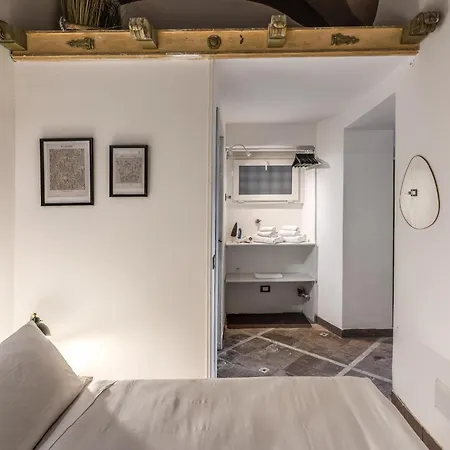 Montevecchio6 Navona Διαμέρισμα *
